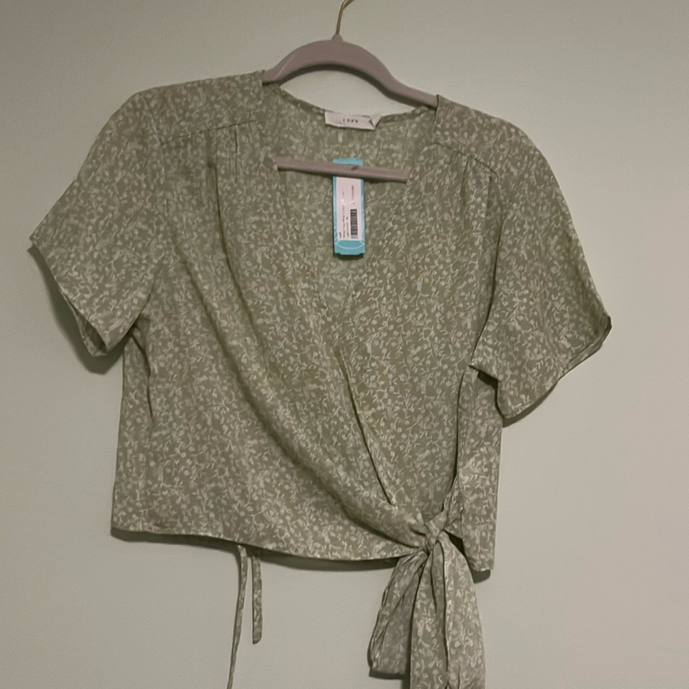 NWT Lush top